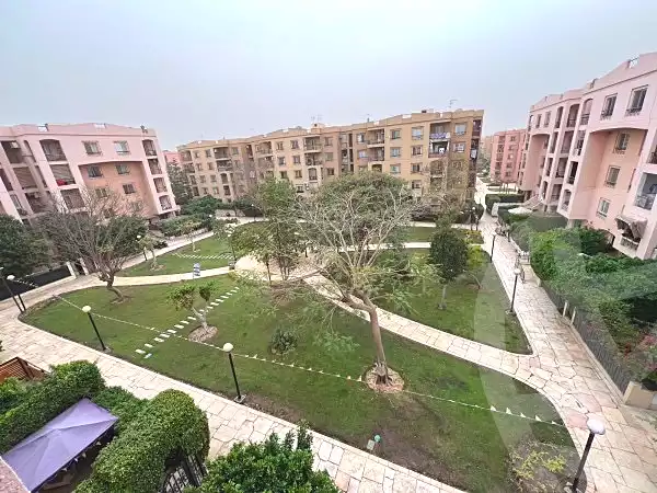 https://aqarmap.com.eg/ar/listing/7083354-for-sale-cairo-new-cairo-lrhb-city-phase-1-ahmed-shawqi-st