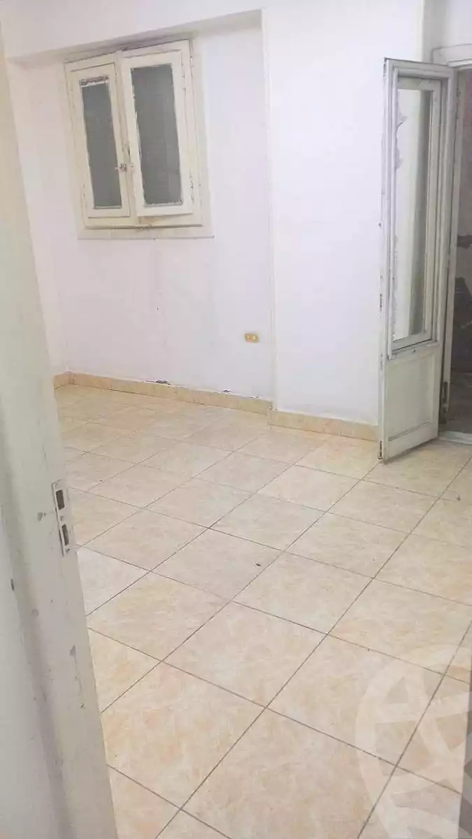 https://aqarmap.com.eg/ar/listing/7083424-for-rent-alexandria-sydy-bshr-sydy-bshr-bhry-shr-mhmwd-l-yswy