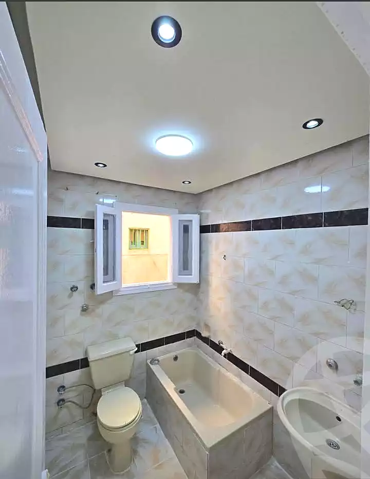 https://aqarmap.com.eg/ar/listing/7083878-for-sale-alexandria-al-agamy-shataa-el-nakheel
