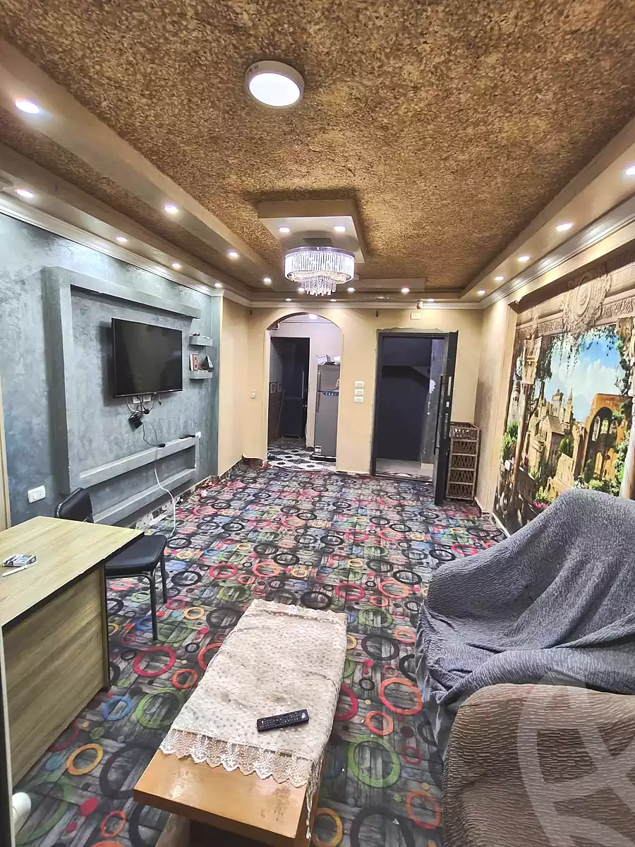 https://aqarmap.com.eg/en/listing/7083901-for-sale-cairo-helwan-hadayek-helwan-nile-corniche-st