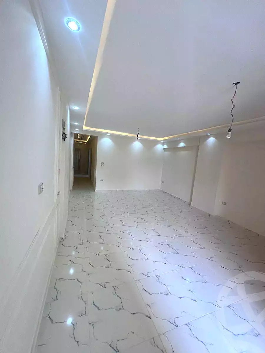 https://aqarmap.com.eg/ar/listing/7083986-for-rent-alexandria-al-agamy-lbytsh-bianchiii