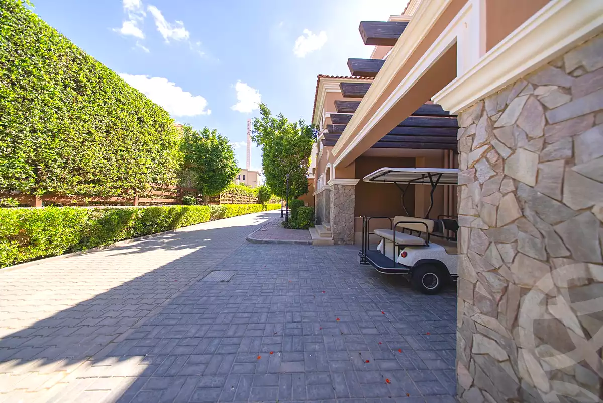https://aqarmap.com.eg/ar/listing/7084049-for-sale-alexandria-king-maryot-compounds-jewar-compound-el-forat