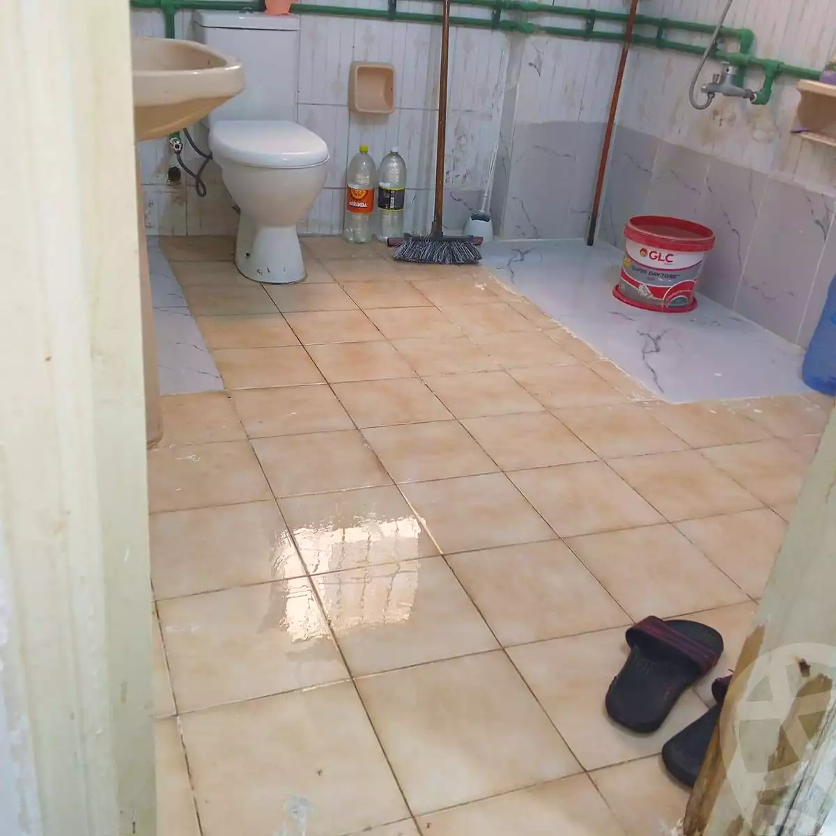 https://aqarmap.com.eg/en/listing/7084220-for-sale-alexandria-al-agamy-bw-ywsf-hosni-mubarak-st