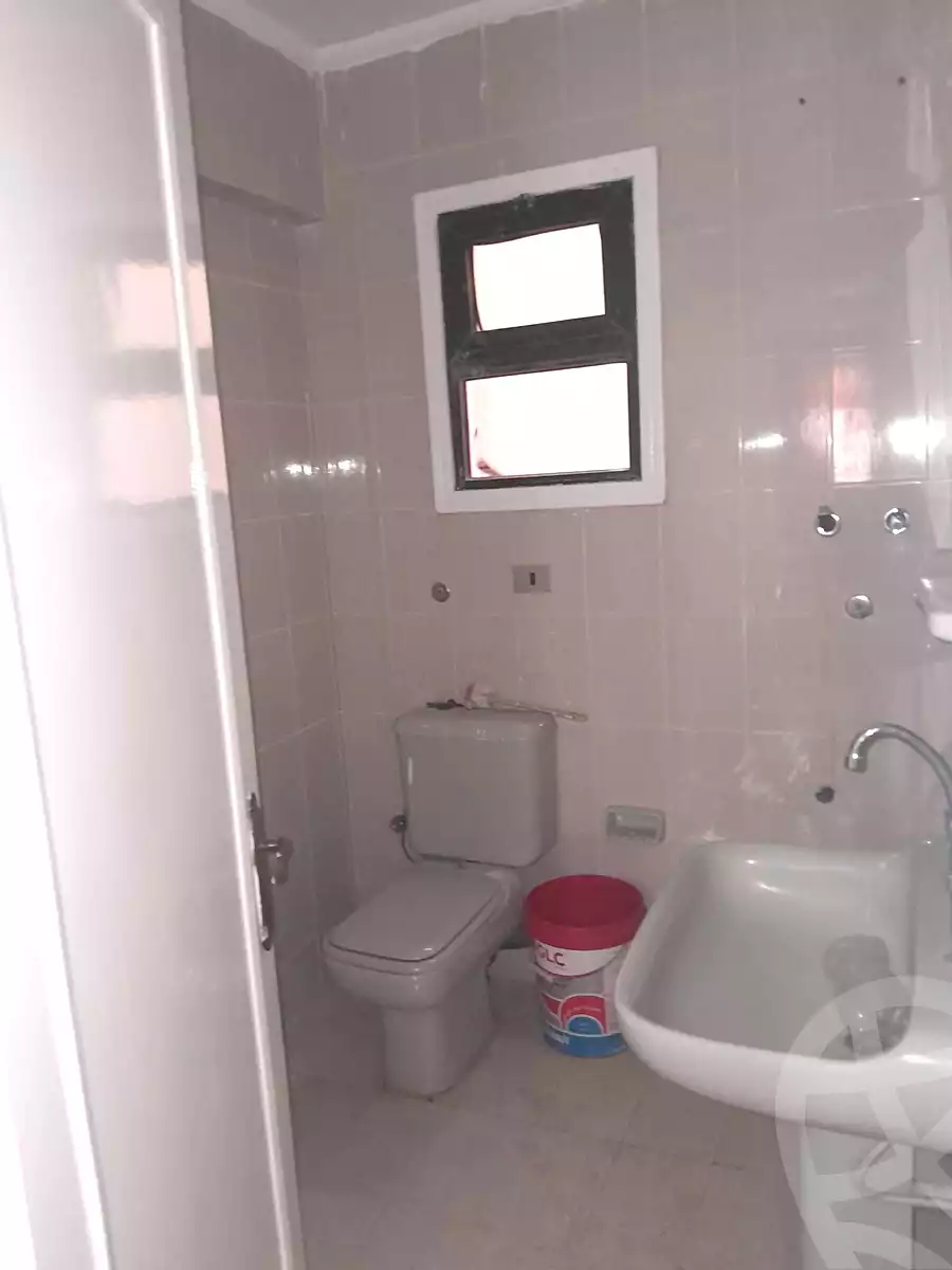 https://aqarmap.com.eg/ar/listing/7084234-for-sale-alexandria-al-agamy-el-hanouvel