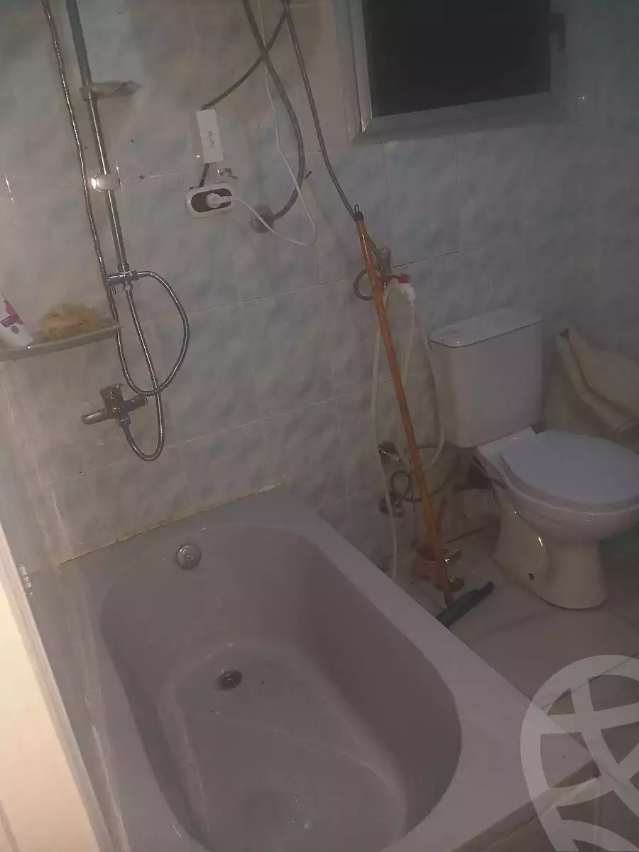 https://aqarmap.com.eg/ar/listing/7084285-for-sale-alexandria-al-agamy-el-hanouvel