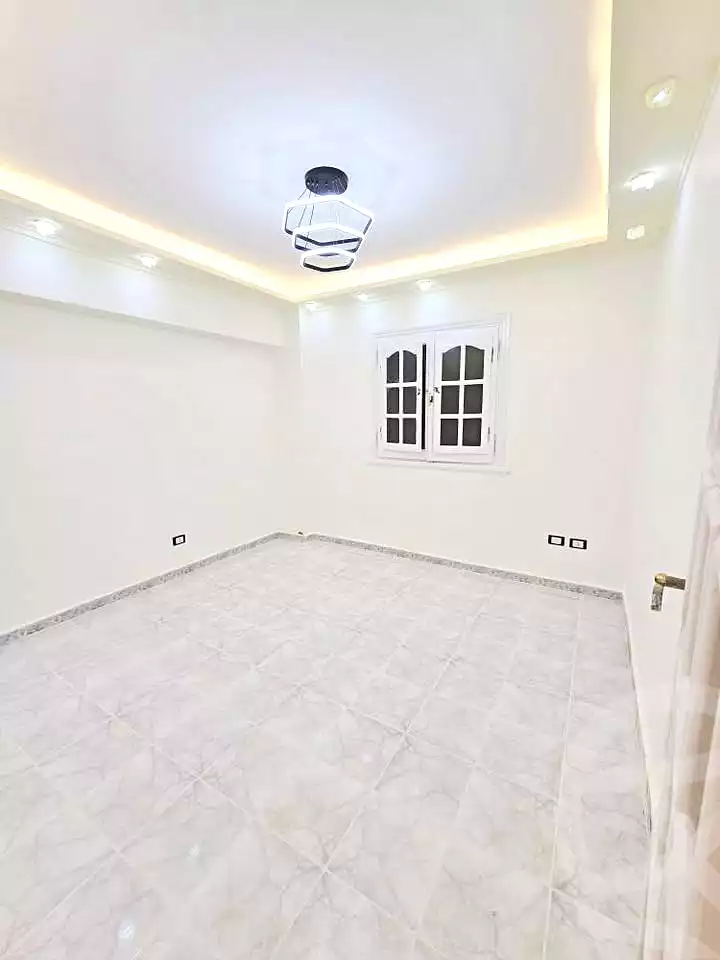 https://aqarmap.com.eg/ar/listing/7084687-for-sale-alexandria-al-agamy-shataa-el-nakheel