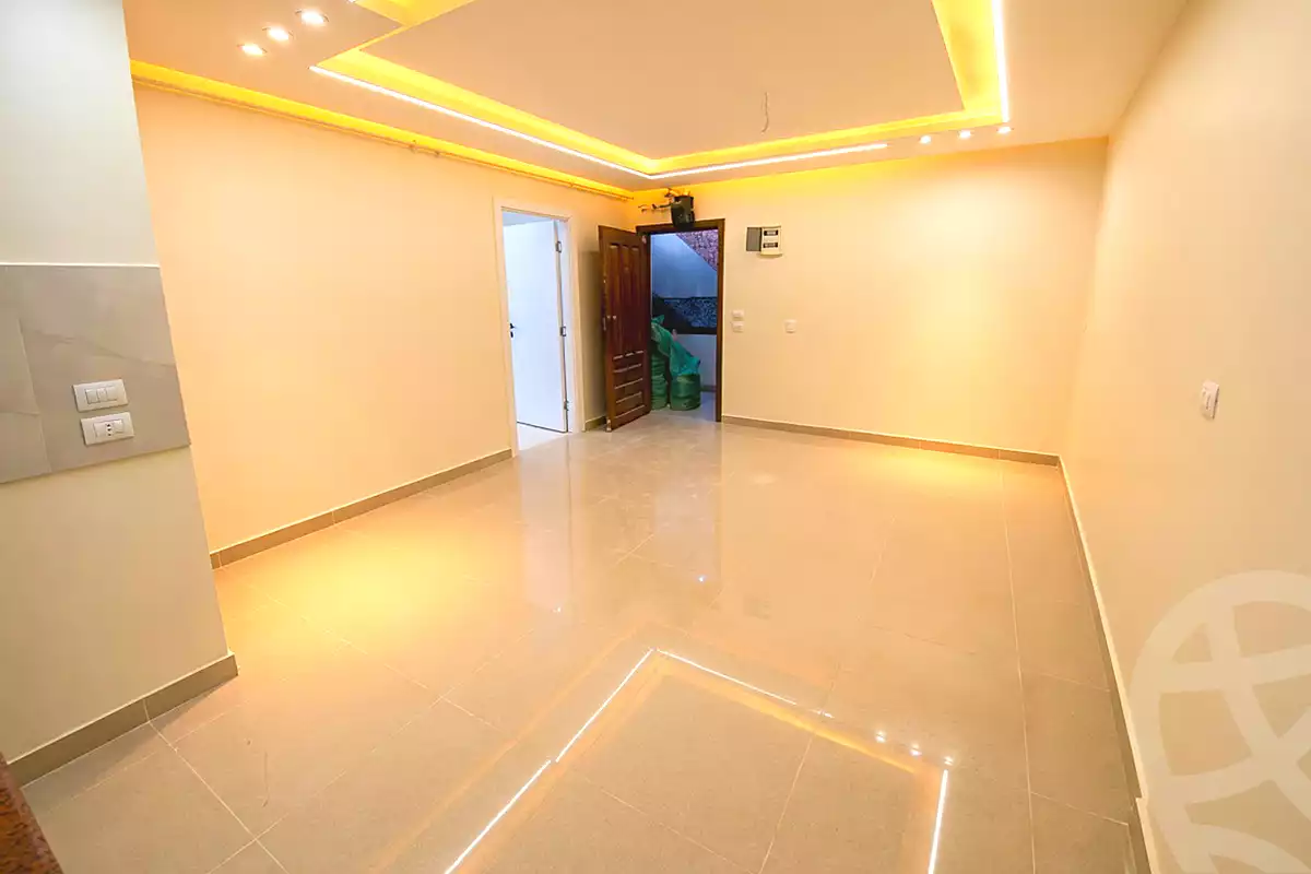 https://aqarmap.com.eg/ar/listing/7084835-for-sale-alexandria-sporting-el-geish-road