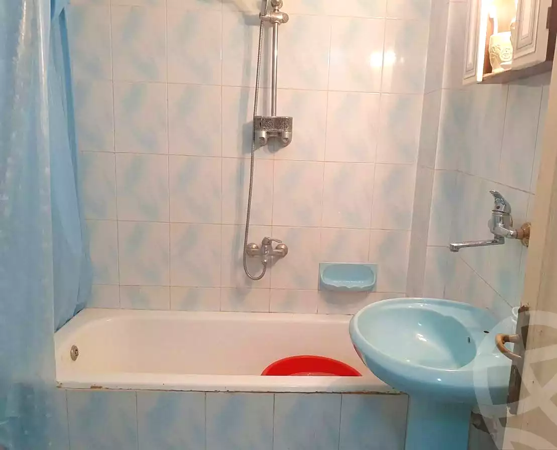 https://aqarmap.com.eg/ar/listing/7084863-for-sale-alexandria-moharram-bey-al-mahkama-st