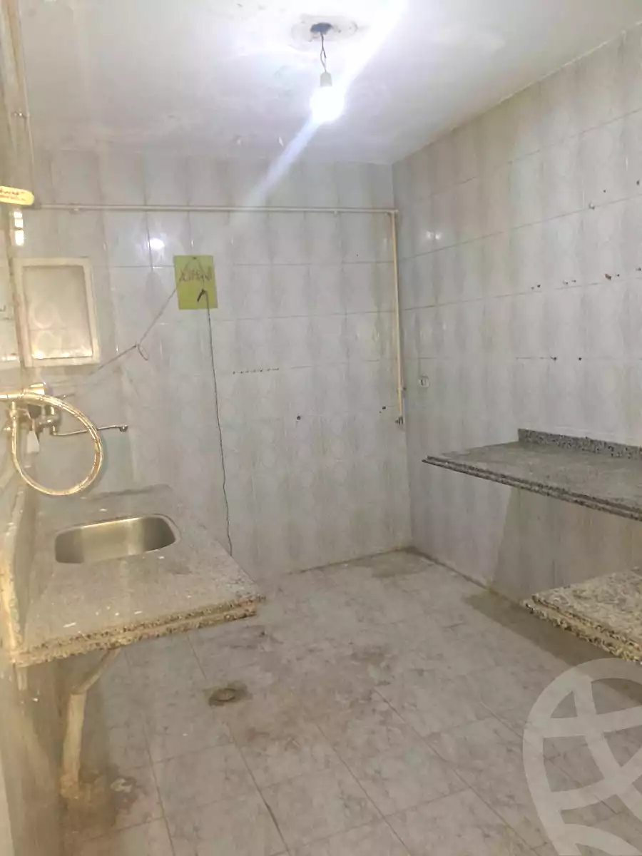 https://aqarmap.com.eg/ar/listing/7084881-for-sale-alexandria-al-agamy-el-hanouvel-radwan-st