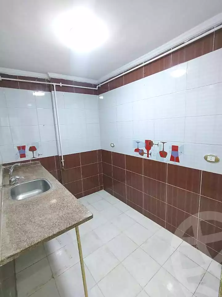 https://aqarmap.com.eg/ar/listing/7085490-for-sale-alexandria-lsywf-el-falki