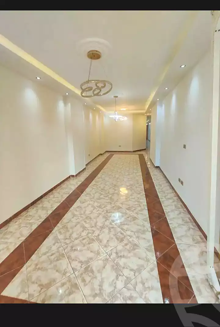 https://aqarmap.com.eg/ar/listing/7085484-for-sale-alexandria-miami-el-sebaey-st