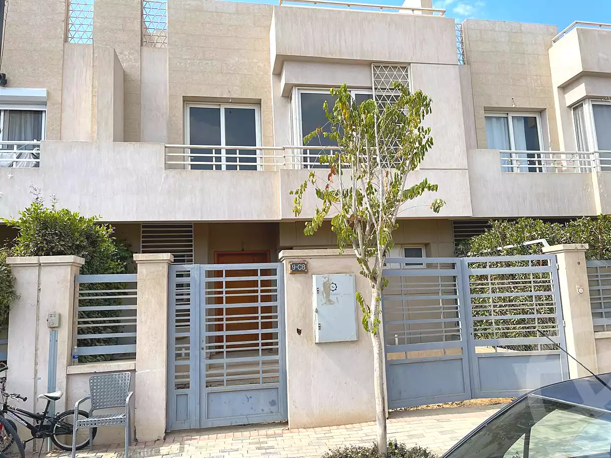 https://aqarmap.com.eg/ar/listing/7021416-for-sale-cairo-el-sheikh-zayed-city-compounds-atrio