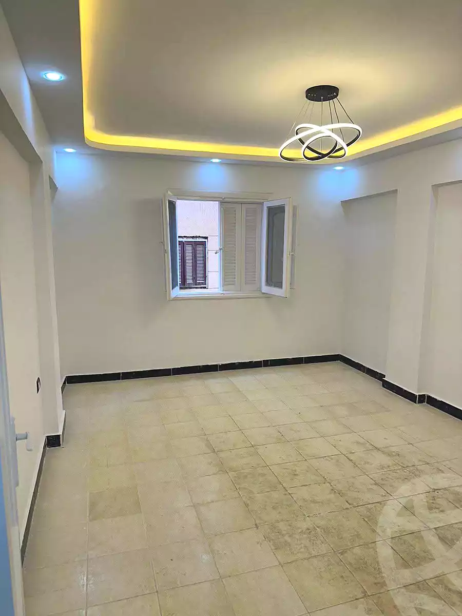 https://aqarmap.com.eg/en/listing/7085669-for-sale-alexandria-al-agamy-el-hanouvel-radwan-st