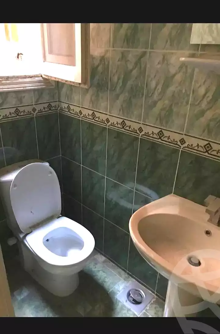 https://aqarmap.com.eg/en/listing/7085672-for-sale-alexandria-miami-abou-el-arab-st