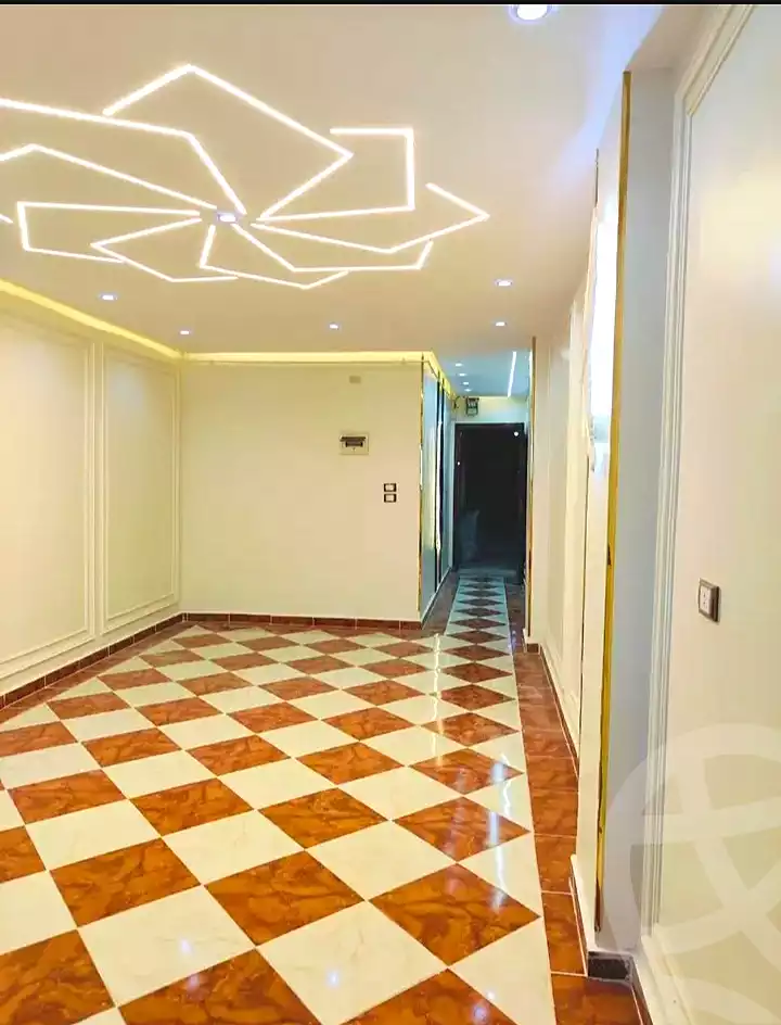 https://aqarmap.com.eg/ar/listing/7085911-for-sale-alexandria-al-agamy-el-hanouvel-radwan-st
