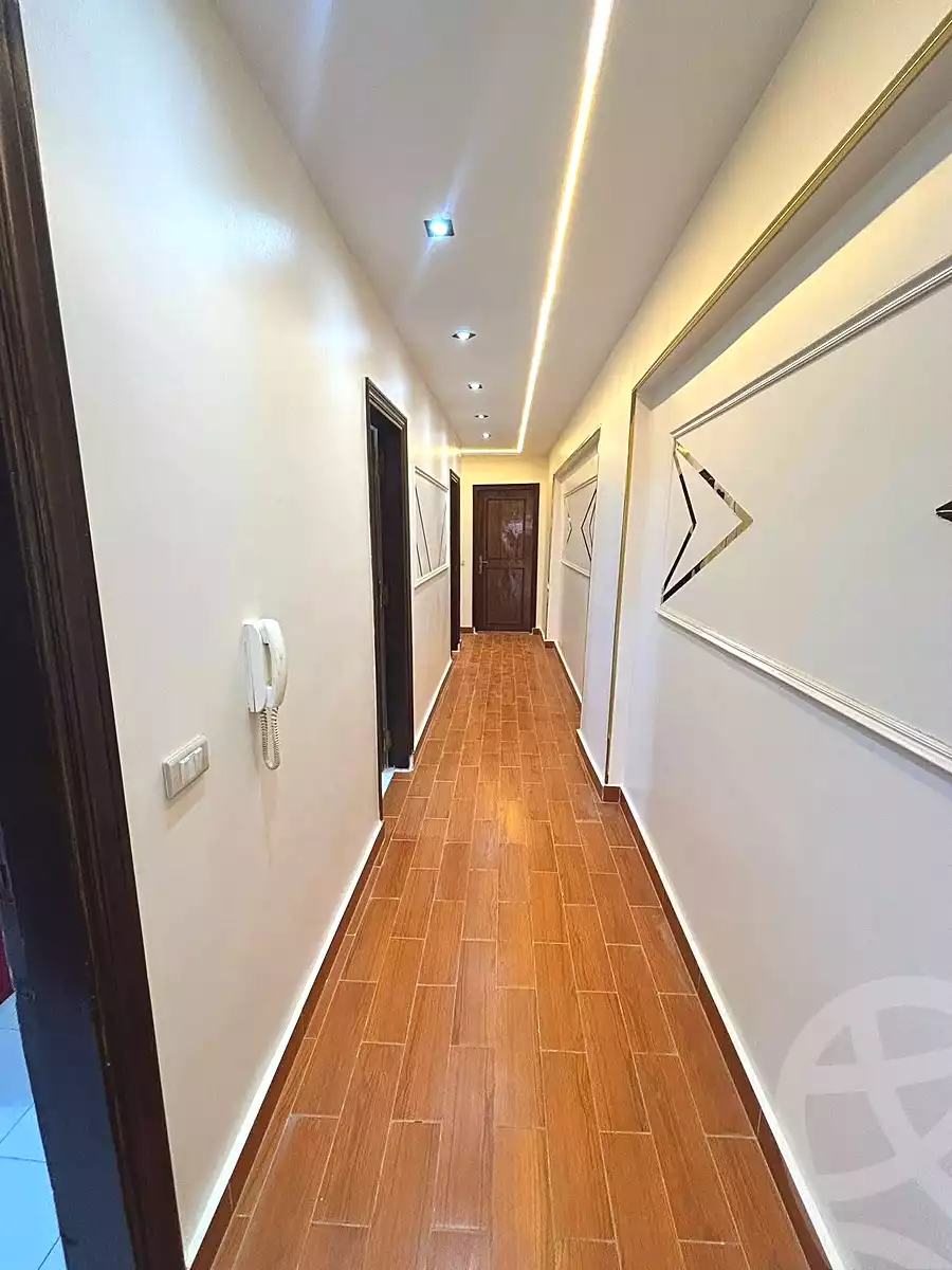 https://aqarmap.com.eg/ar/listing/7086151-for-sale-alexandria-sydy-bshr-sydy-bshr-bhry-khalil-hamada-st
