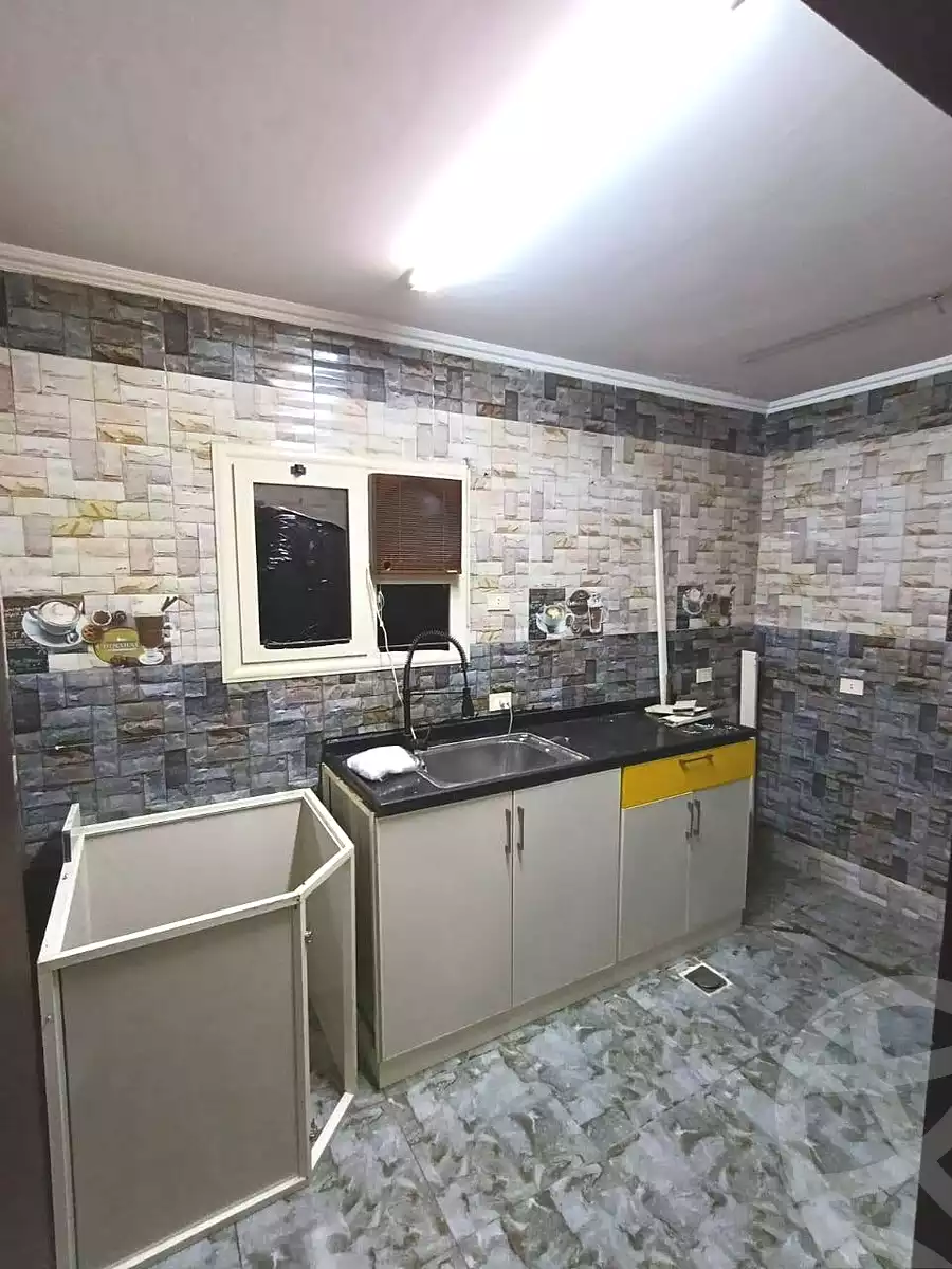 https://aqarmap.com.eg/en/listing/7086386-for-sale-cairo-helwan-ahmed-enci-st