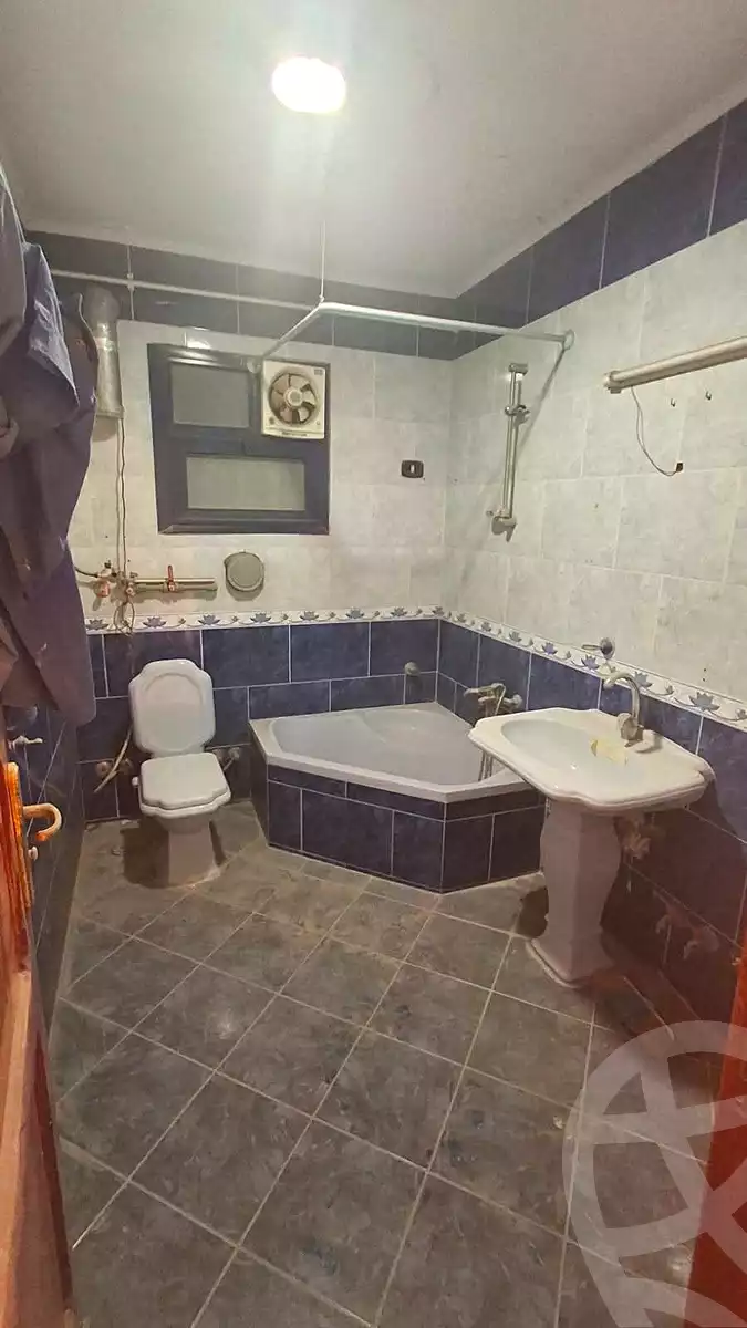 https://aqarmap.com.eg/en/listing/7086698-for-sale-cairo-helwan-mnshy-yn-hlwn-rael-st