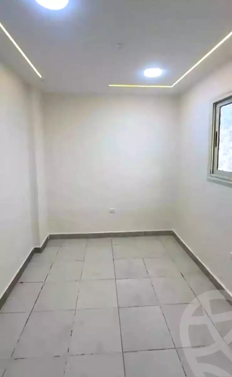 https://aqarmap.com.eg/ar/listing/7086760-for-sale-alexandria-el-asafra-shr-45