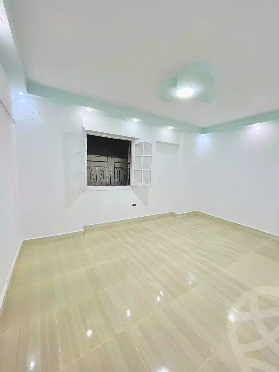https://aqarmap.com.eg/ar/listing/7087015-for-sale-alexandria-al-agamy-shataa-el-nakheel