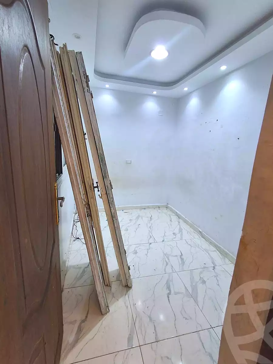 https://aqarmap.com.eg/ar/listing/7087049-for-rent-alexandria-bahray-el-anfoshy-sidi-kazman-st
