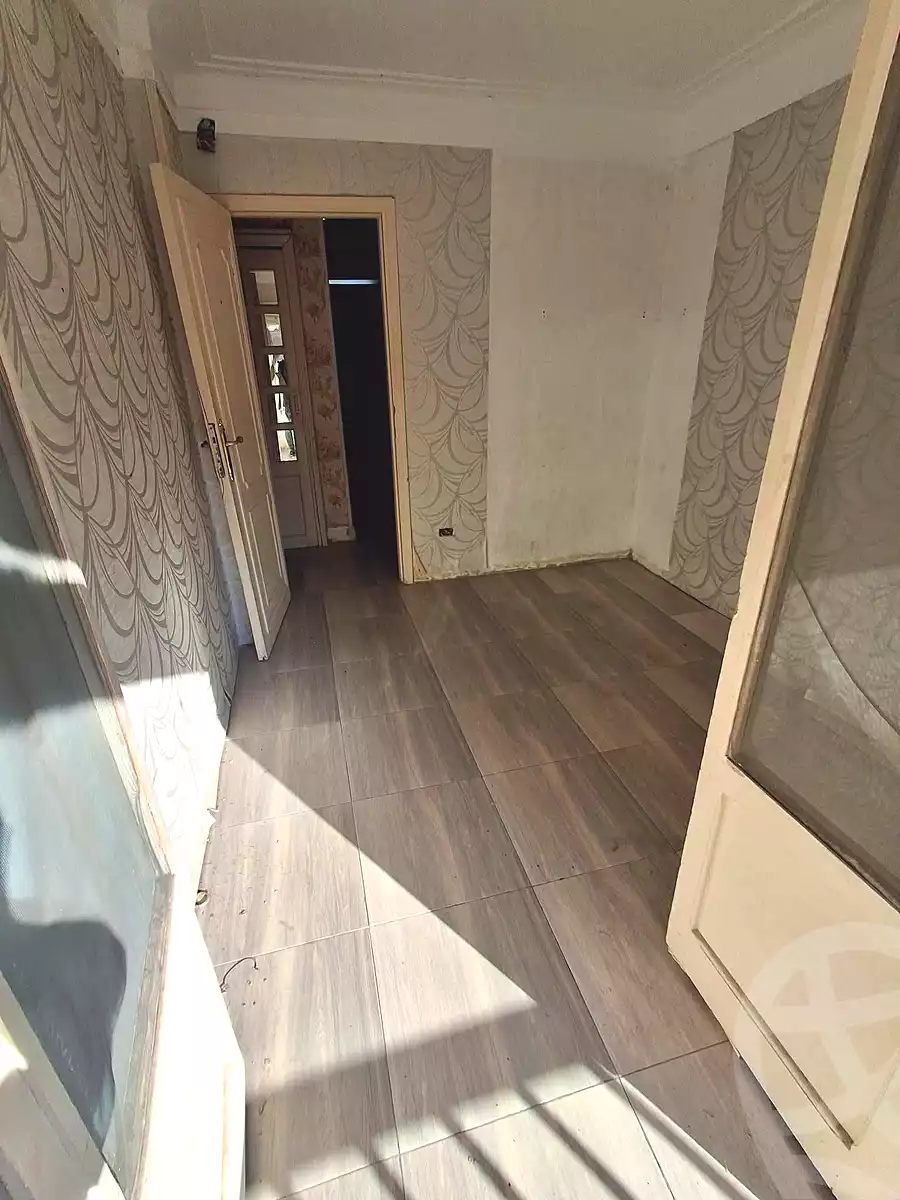 https://aqarmap.com.eg/ar/listing/7087130-for-sale-alexandria-rs-ltyn