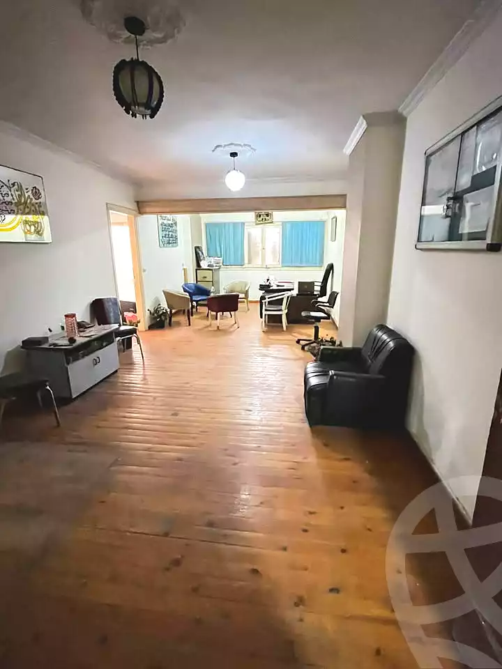 https://aqarmap.com.eg/ar/listing/7087284-for-sale-alexandria-moharram-bey-tryq-qn-lswys