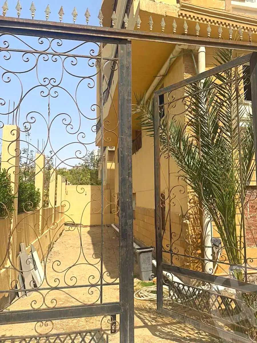 https://aqarmap.com.eg/en/listing/7087748-for-sale-cairo-new-cairo-el-ahyaa-first-neighborhood-street-1