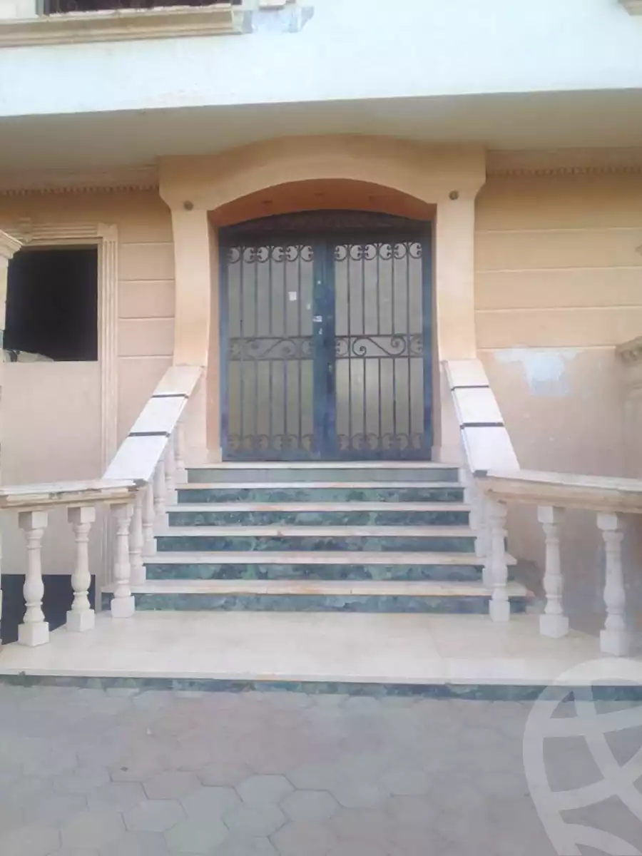 https://aqarmap.com.eg/ar/listing/7087818-for-rent-cairo-new-cairo-first-settlement-neighbourhood-10-el-shaheed-abdul-fattah-ahmed-st
