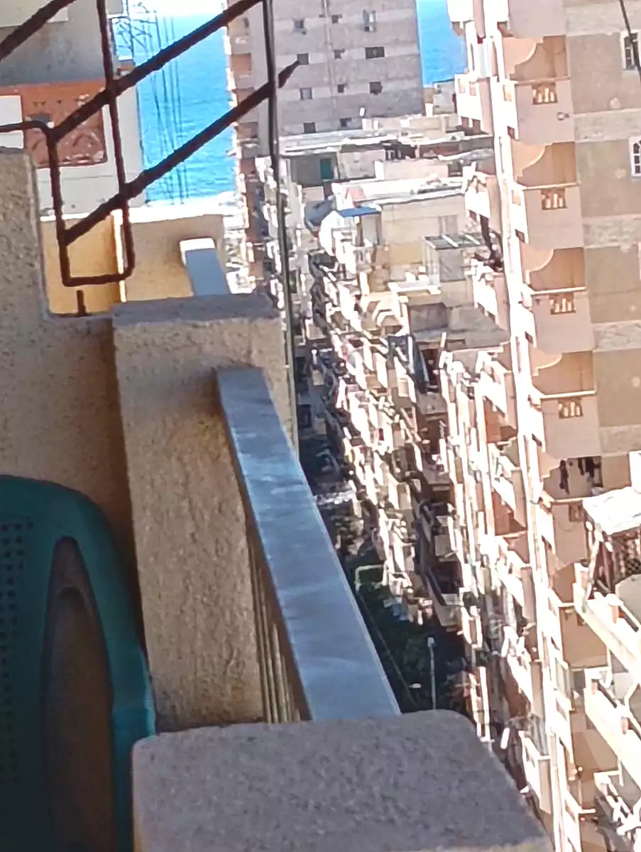 https://aqarmap.com.eg/ar/listing/7089753-for-sale-alexandria-al-agamy-shataa-el-nakheel