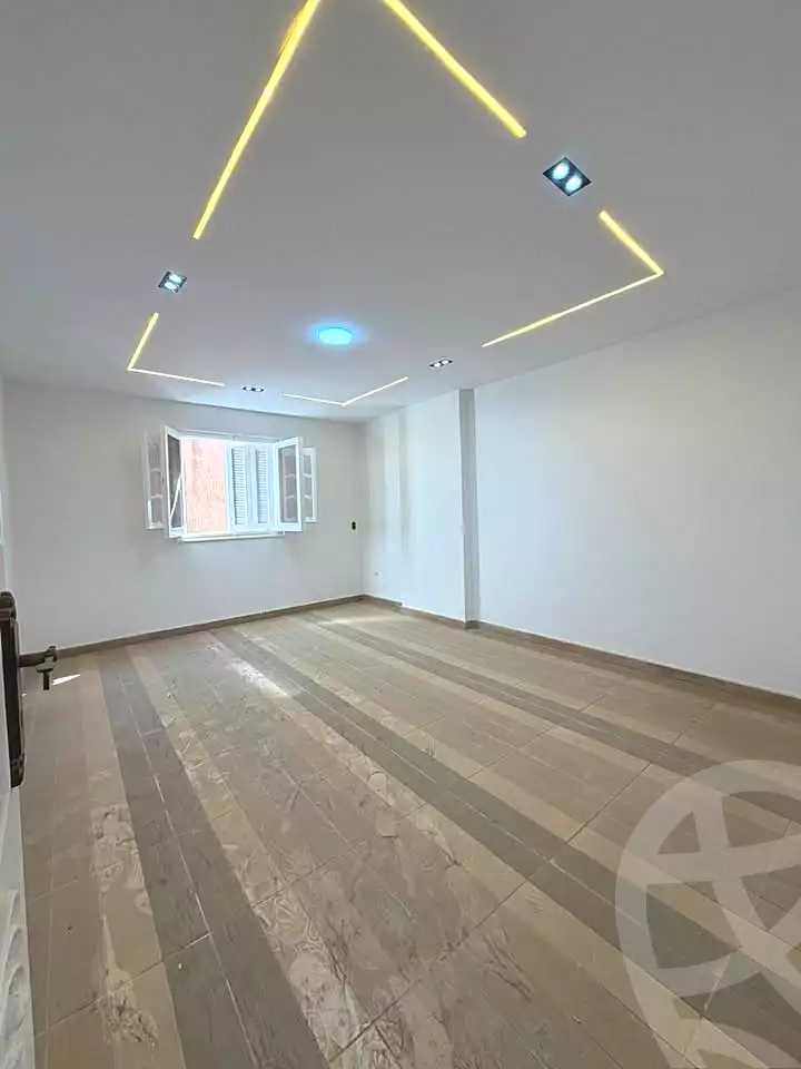 https://aqarmap.com.eg/ar/listing/7090149-for-sale-alexandria-al-agamy-lbytsh-el-reyad-st