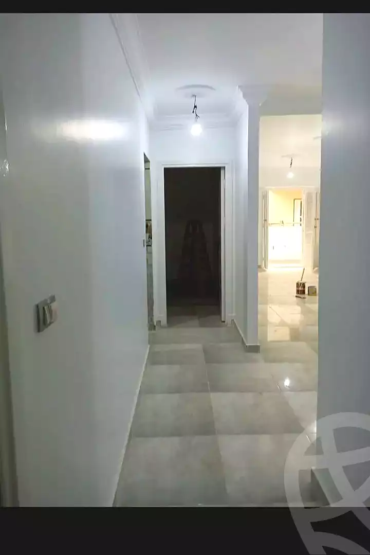 https://aqarmap.com.eg/ar/listing/7090357-for-sale-alexandria-al-agamy-bw-ywsf-hosni-mubarak-st