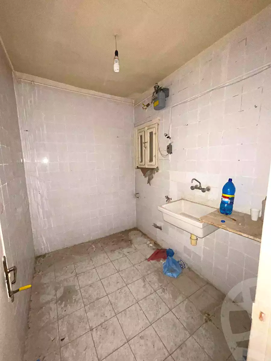 https://aqarmap.com.eg/ar/listing/7090720-for-sale-alexandria-al-agamy-lbytsh-al-andalous-wa-al-hgaz-st