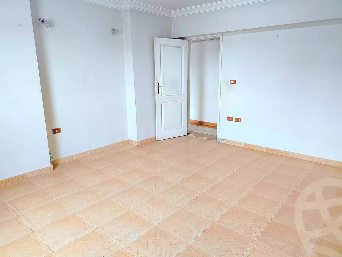 https://aqarmap.com.eg/en/listing/7090895-for-rent-cairo-helwan-el-ezba-el-qebliah-ragheb-st