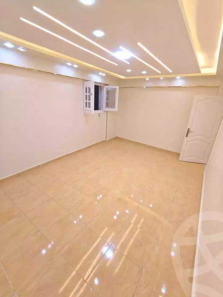 https://aqarmap.com.eg/ar/listing/7090943-for-sale-alexandria-miami-khld-bn-lwlyd