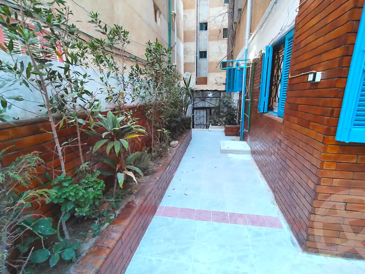 https://aqarmap.com.eg/ar/listing/7091100-for-sale-alexandria-al-agamy-shataa-el-nakheel