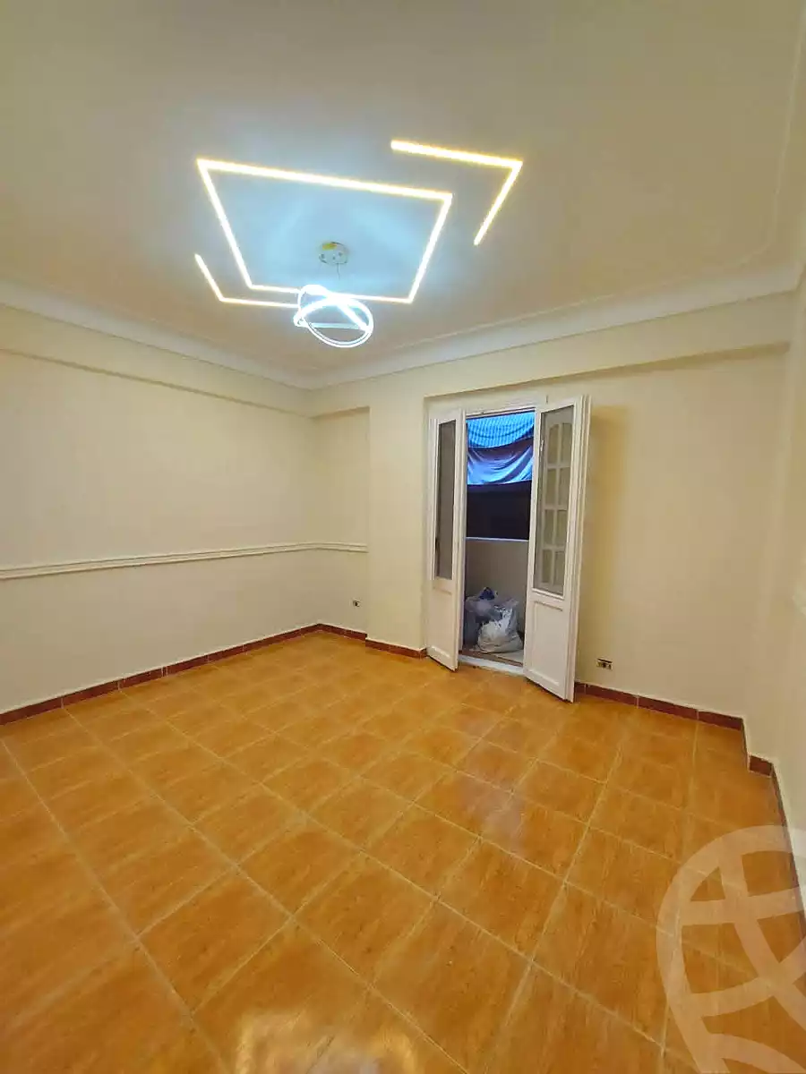 https://aqarmap.com.eg/ar/listing/7091250-for-sale-alexandria-lsywf-el-falki