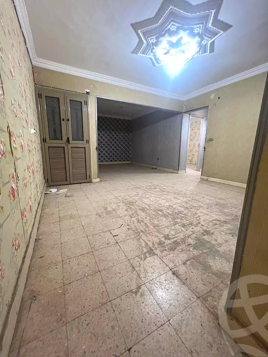 https://aqarmap.com.eg/ar/listing/7091266-for-sale-cairo-helwan-mahmoud-khater-st