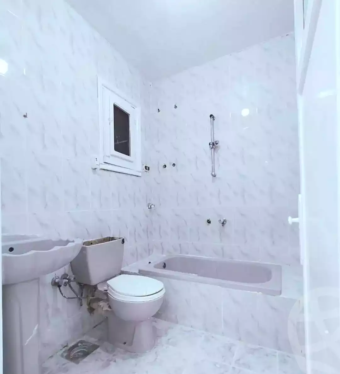 https://aqarmap.com.eg/ar/listing/7091538-for-sale-alexandria-al-agamy-shataa-el-nakheel