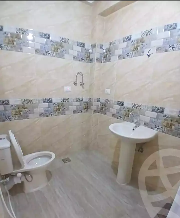 https://aqarmap.com.eg/en/listing/7091619-for-sale-alexandria-miami-shr-jml-bd-lnsr