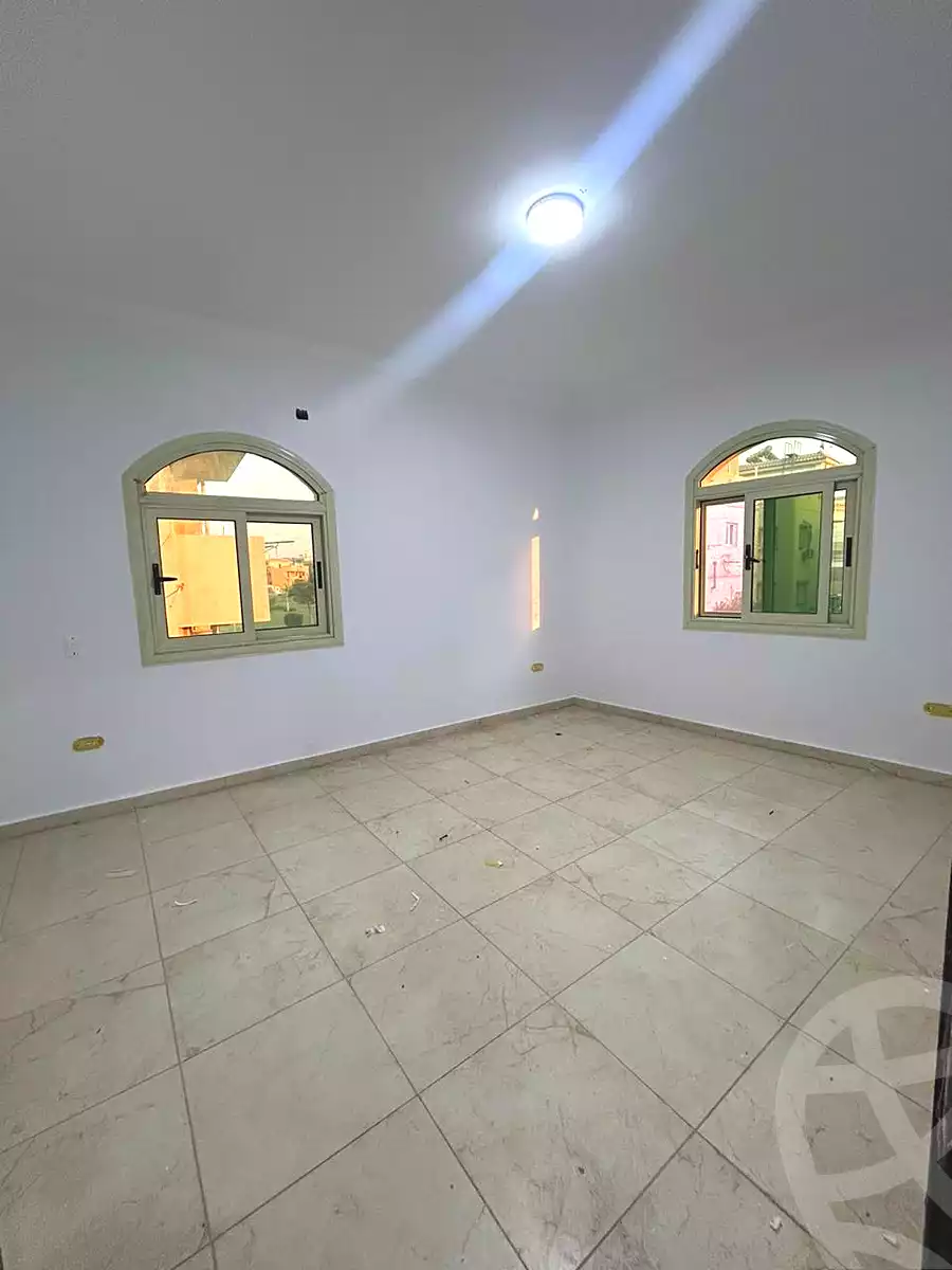 https://aqarmap.com.eg/ar/listing/7091724-for-rent-cairo-new-cairo-ganob-el-akadamiya-south-academy-o-el-sheikh-mohamed-khater-st