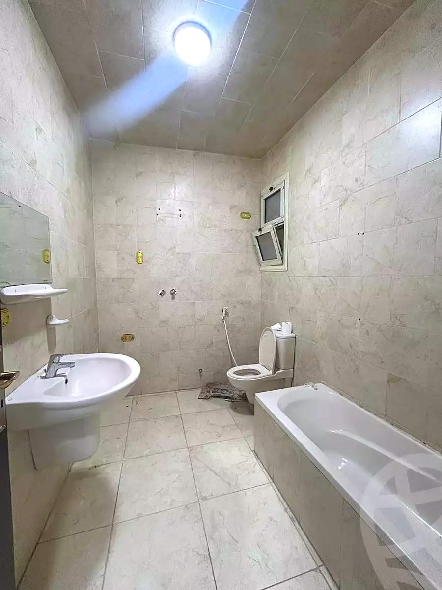 https://aqarmap.com.eg/ar/listing/7091724-for-rent-cairo-new-cairo-ganob-el-akadamiya-south-academy-o-el-sheikh-mohamed-khater-st