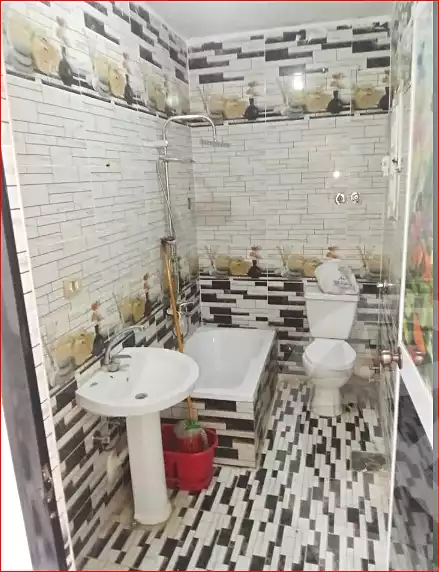 https://aqarmap.com.eg/ar/listing/7092346-for-sale-alexandria-al-agamy-el-hanouvel