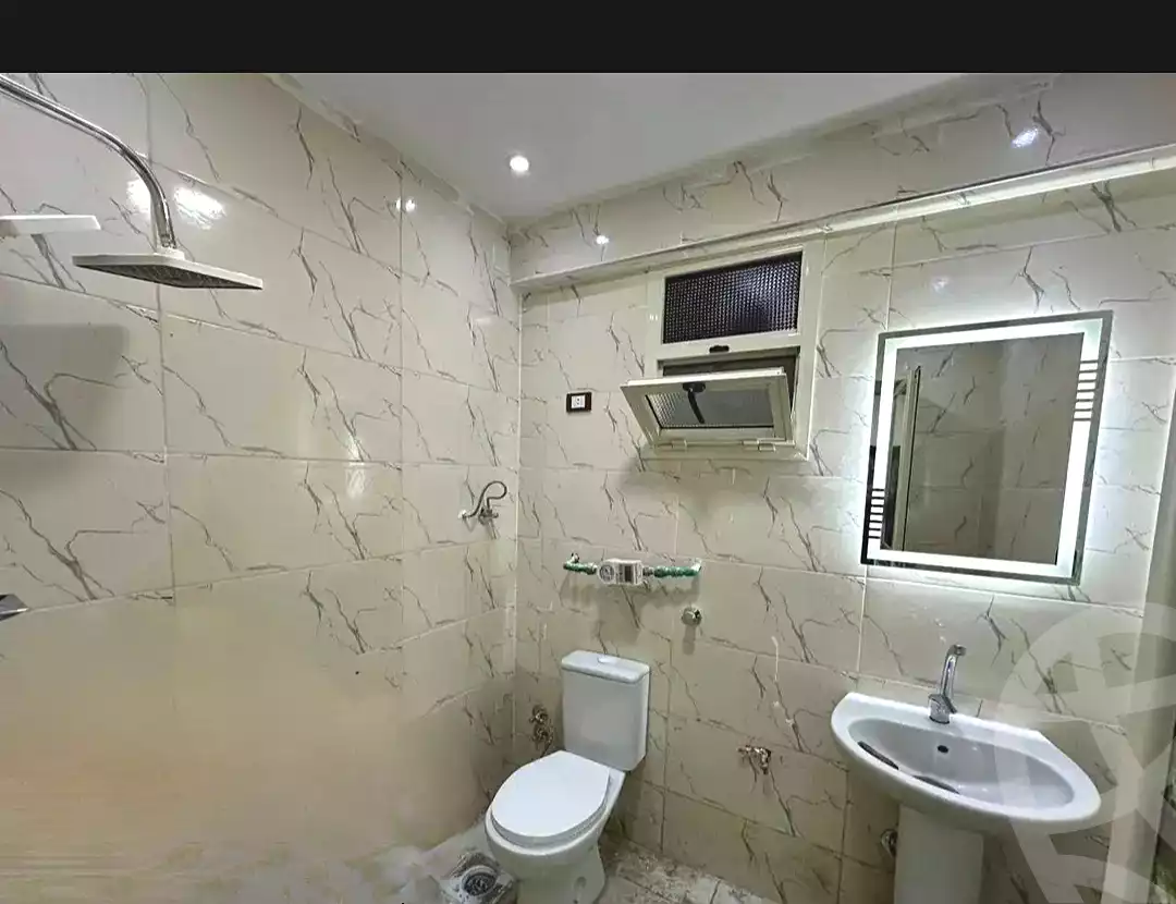 https://aqarmap.com.eg/ar/listing/7092398-for-sale-alexandria-al-agamy-lbytsh-qased-kareem-st