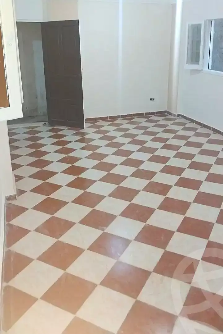 https://aqarmap.com.eg/ar/listing/7092576-for-sale-alexandria-al-agamy-el-hanouvel