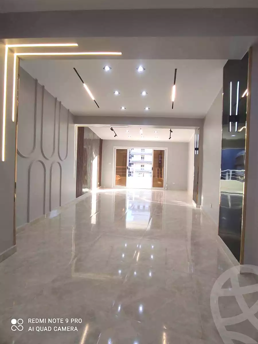 https://aqarmap.com.eg/ar/listing/7092683-for-sale-alexandria-el-asafra-shr-45