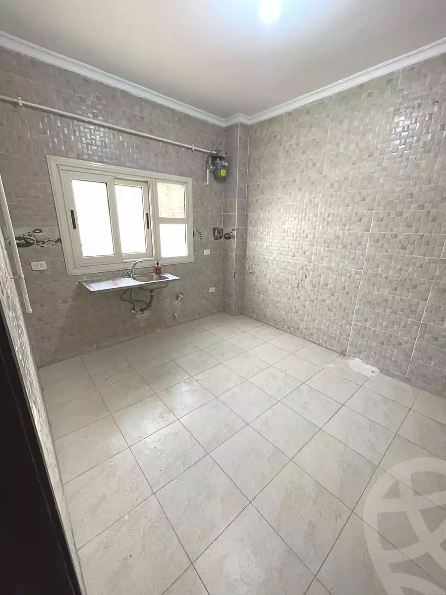 https://aqarmap.com.eg/ar/listing/7092894-for-rent-cairo-new-cairo-ganob-el-akadamiya-south-academy-g-sedki-suliman-st