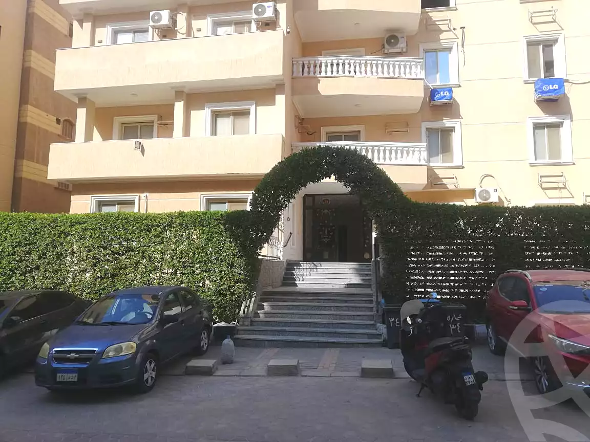 https://aqarmap.com.eg/en/listing/7092921-for-sale-cairo-new-cairo-compounds-el-zahwa