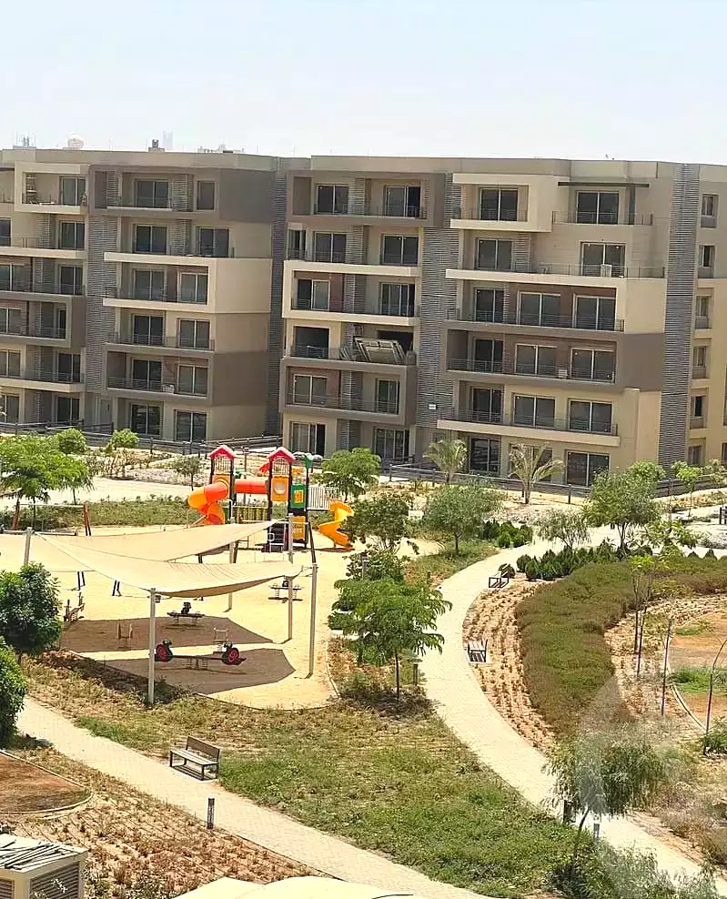 https://aqarmap.com.eg/en/listing/7092996-for-sale-cairo-new-cairo-compounds-blm-hylz-nyw-kyrw