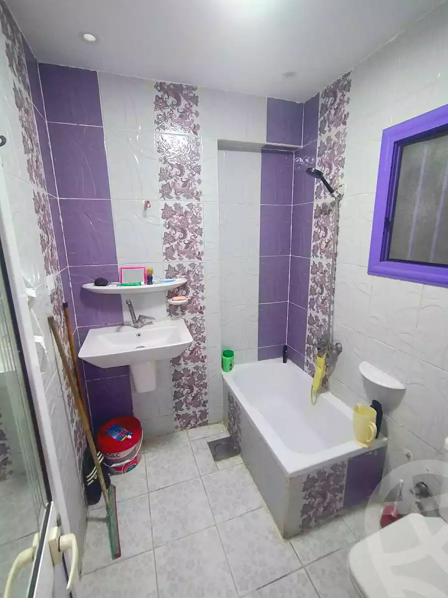 https://aqarmap.com.eg/ar/listing/7075601-for-sale-alexandria-al-agamy-lbytsh-mohamed-el-fardi-st